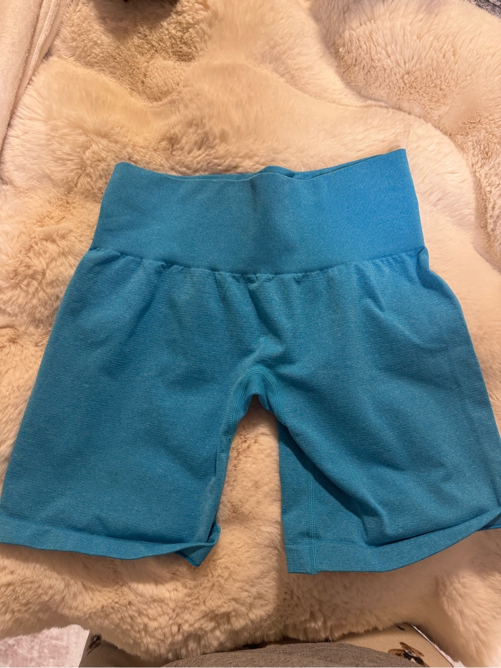 NVGTN gym shorts